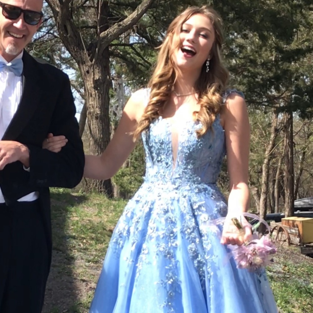 Size 2 jovani prom or pageant gown!